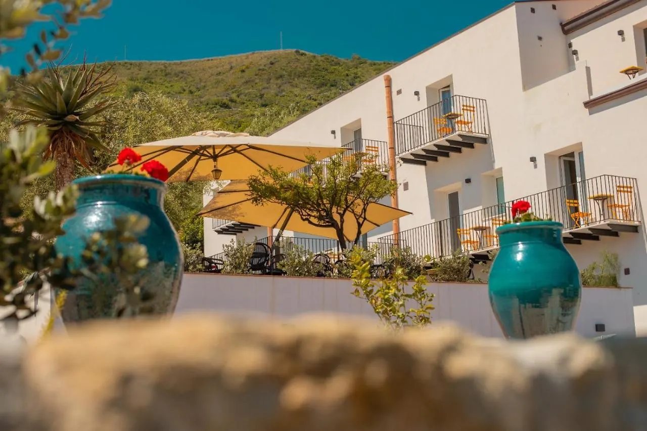 Villa Toto Resort 切法卢